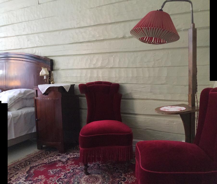 Gjestehuset Ibsen Grimstad  Extérieur photo