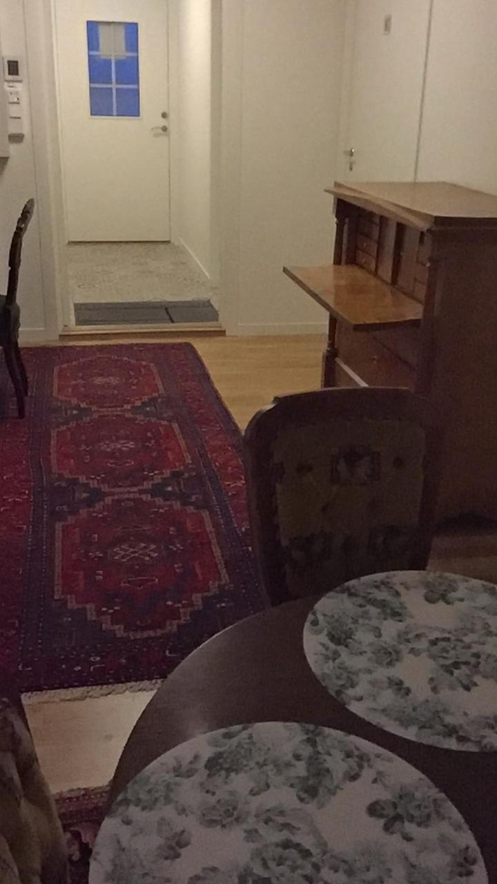 Gjestehuset Ibsen Grimstad  Extérieur photo