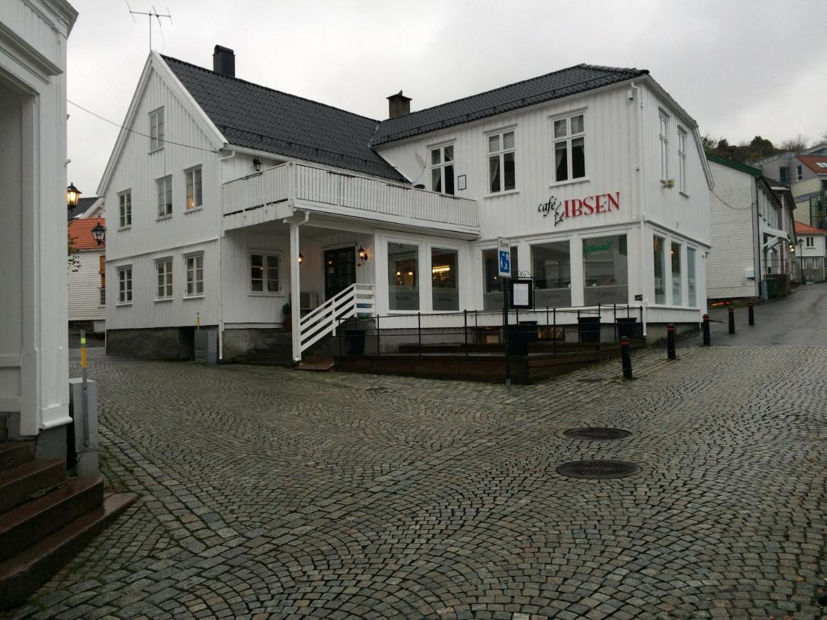 Gjestehuset Ibsen Grimstad  Chambre photo